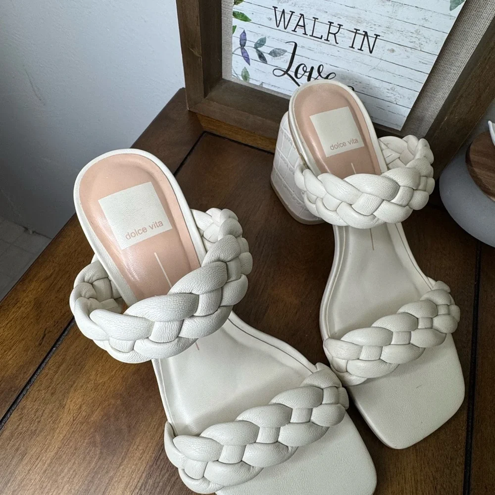 Dolce Vita Braided Ivory Sandals /Size 6